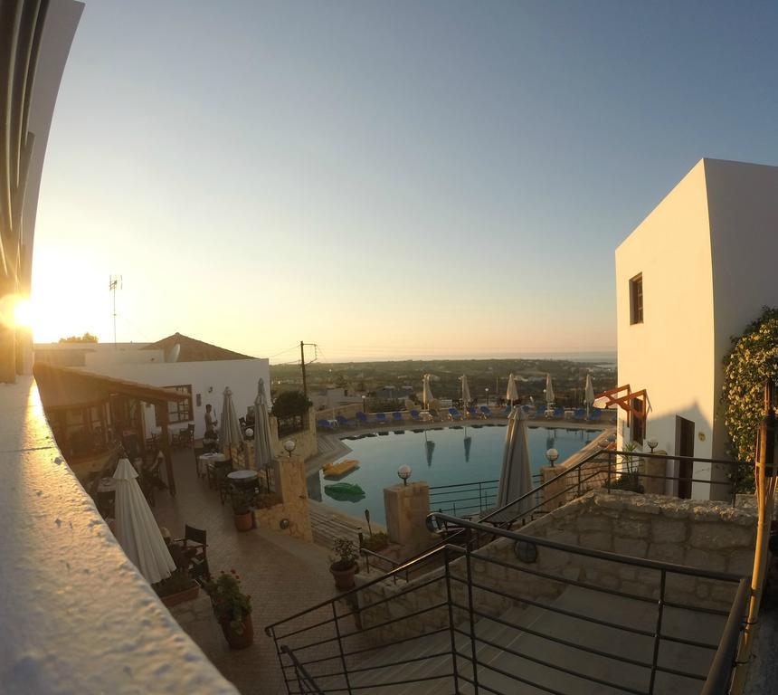 Amazones Village Suites Hersonissos  Exterior foto